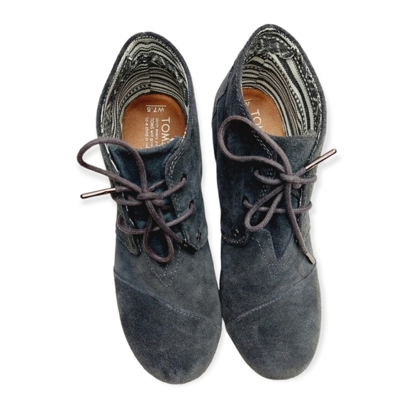 TOMS Gray Kala‎ Suede Wedge up Booties 7.5 Wide - Picture 2 of 7